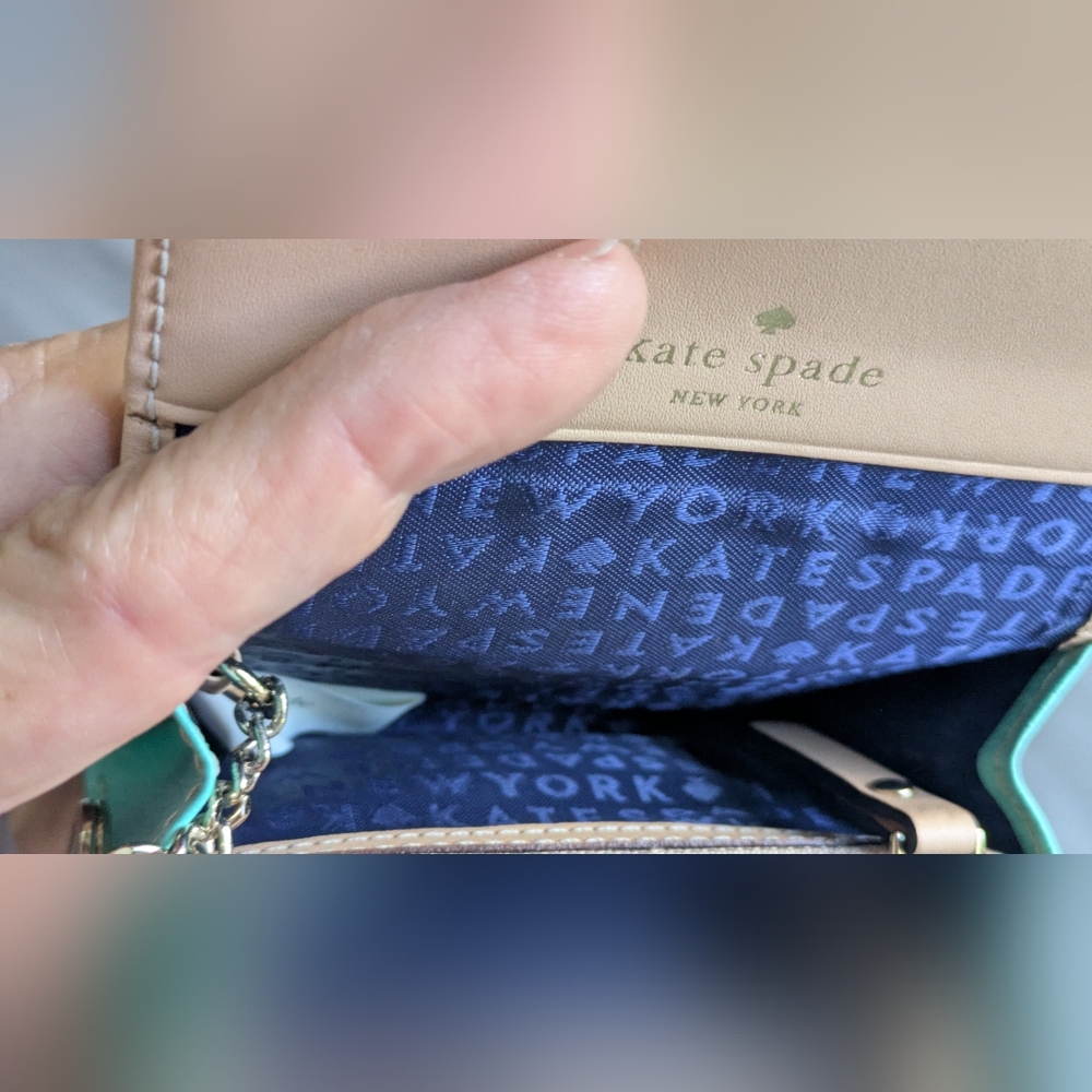 Kate Spade Mint Green Purse. - Picture 15 of 16